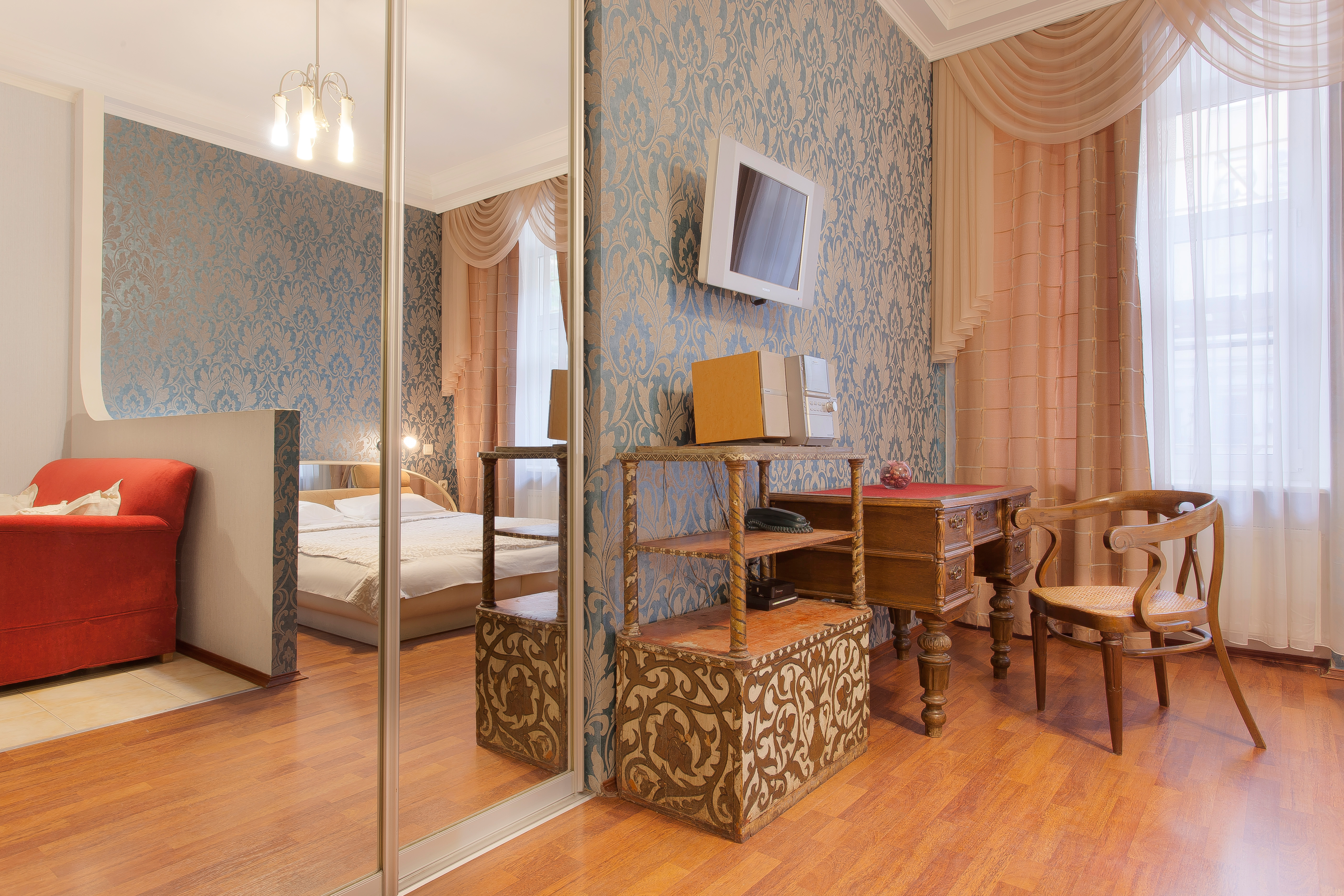 Apartment 45, photo 3